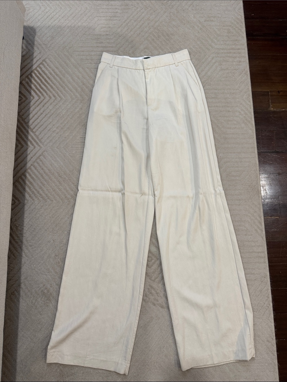 zara Cream High-Waist Wide Leg Pants size xs worn once